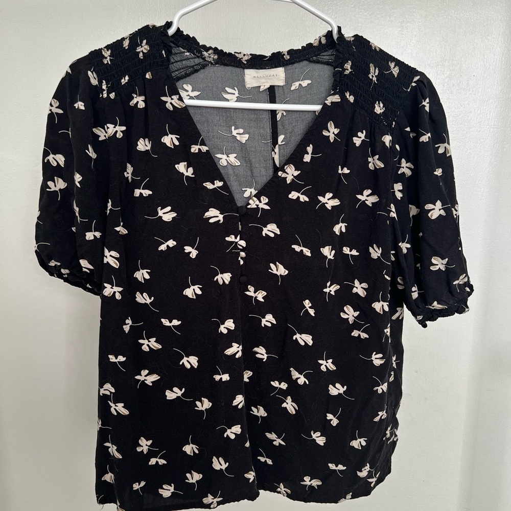 MELLODAY Black and White Ruffled Puff Sleeve Blouse